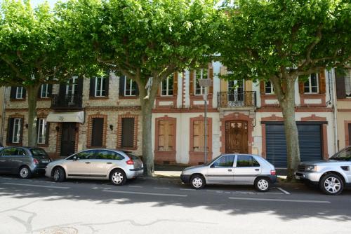 Residence Georges V : Appartement proche d'Aussac