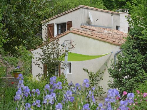 Maison de Fleurs : Hebergement proche de Roquedur