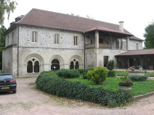 Abbaye de St Gilbert : Chambres d'hotes/B&B proche de Montaigu-le-Blin