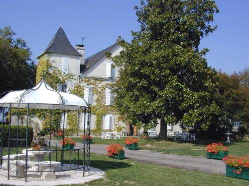 Chateau De Meracq : Hotel proche de Boueilh-Boueilho-Lasque