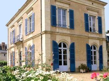 Logis Le Parc Hotel : Hotel proche de Saint-Sauveur-de-Flée