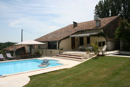Le Grand Larrocq : Chambres d'hotes/B&B proche de Saint-Girons-en-Béarn