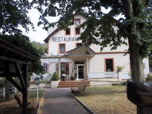 Auberge Des Mésanges : Hotel proche de Haspelschiedt