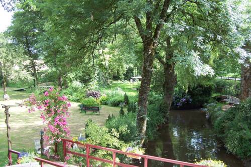 Le Moulin du Bignon : Chambres d'hotes/B&B proche de Saint-Malo-de-Phily