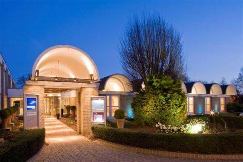 Novotel Valenciennes Aérodrome : Hotel proche de Wavrechain-sous-Denain