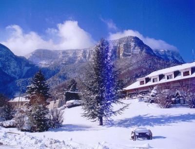 Logis Au Pas de l'Alpette : Hotel proche d'Allevard