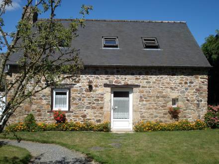 Holiday House Soulabaille Pommerit le Vicomte : Hebergement proche de Kermoroc'h