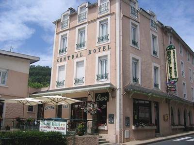 Logis Central Hotel : Hotel proche d'Anglards-de-Salers