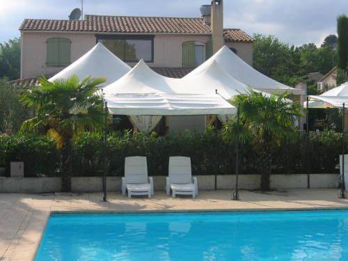 Auberge Des Pins : Hotel proche de Saint-Cézaire-sur-Siagne