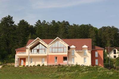 Logis Des Canotiers : Hotel proche de Sainte-Colombe-sur-Seine