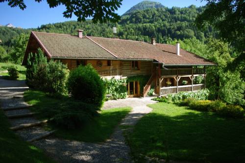 Chalet Le Pied Firmin : Hebergement proche de Manigod