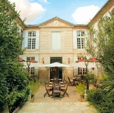 Les Trois Lys : Hotel proche de Lasserre