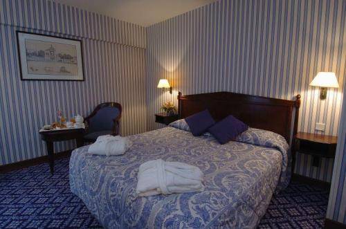 Amarante Arc de Triomphe : Hotel proche de Levallois-Perret
