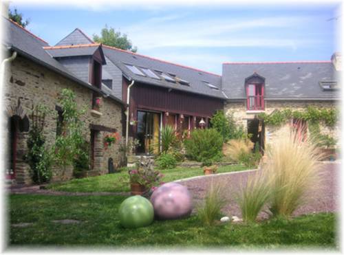 L'enclos de Lola : Chambres d'hotes/B&B proche de Saint-Malo-de-Phily