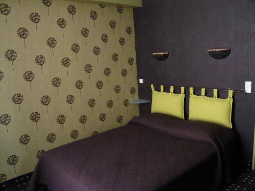 Hôtel - Restaurant Saint Jacques : Hotel proche de Saint-Gervais-la-Forêt