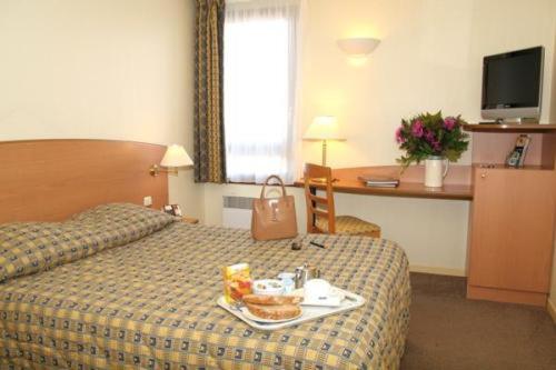 Comfort Hotel Chartres : Hotel proche d'Ardelles