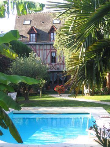 Au Charme Rabelaisien : Auberge de jeunesse proche de Lussault-sur-Loire