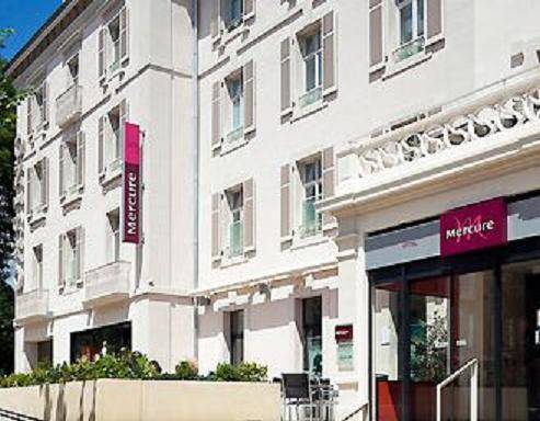 Hôtel Mercure Vittel : Hotel proche de Frenelle-la-Petite
