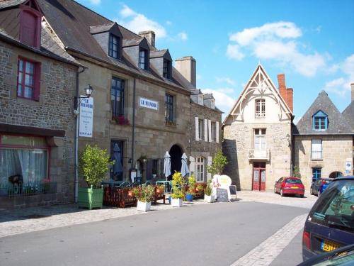 Le Manoir : Chambres d'hotes/B&B proche de Cuguen