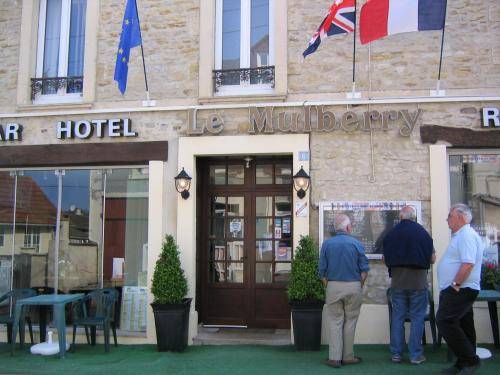 Hôtel-Restaurant Le Mulberry : Hotel proche d'Amblie