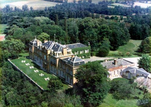 Chateau De Larroque : Hotel proche de Saint-Laurent