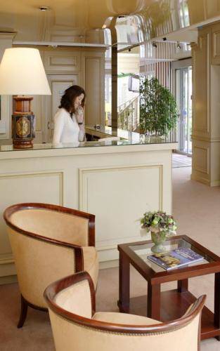 Chantecler : Hotel proche d'Assé-le-Bérenger