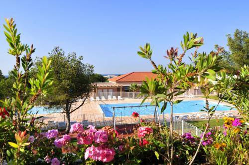 Residhotel Résidence Cap Bleu : Residence proche d'Istres