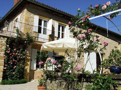Maison d'Hôtes Aux-Forêts : Chambres d'hotes/B&B proche de Sarry