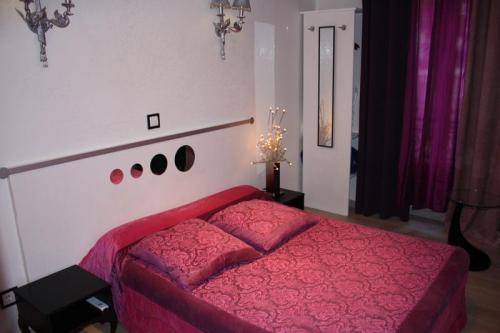 Camelia Prestige - Place de la Nation : Hotel proche de Montreuil