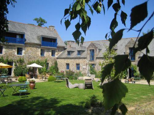 Manoir Des Portes : Hotel proche de Le Gouray