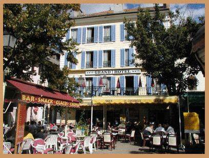 Le Grand Hotel : Hotel proche de Larche