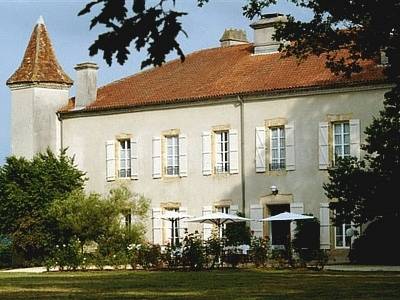 Logis Le Château De Projan : Hotel proche de Boueilh-Boueilho-Lasque