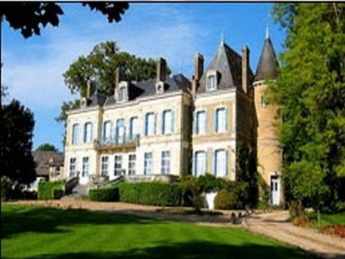 Chateau De La Vallee Bleue : Hotel proche de Touchay
