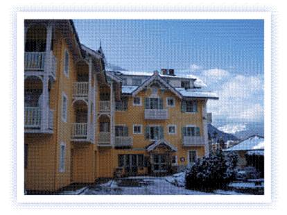 Chalet-Hôtel Le Belvédère : Hotel proche de La Perrière