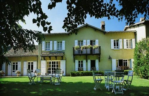 Hostellerie La Huchette : Hotel proche de Bâgé-la-Ville