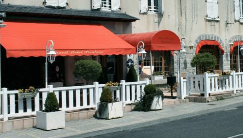 Grand Hôtel Prouheze : Hotel proche d'Anglards-de-Saint-Flour