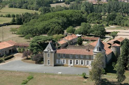 Manoir De Ponsay : Chambres d'hotes/B&B proche de Réaumur