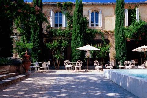 Château De Massillan : Hotel proche de Lagarde-Paréol