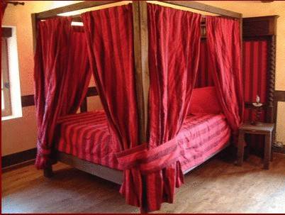 Domaine De Peyrolade : Chambres d'hotes/B&B proche de Saint-Jory