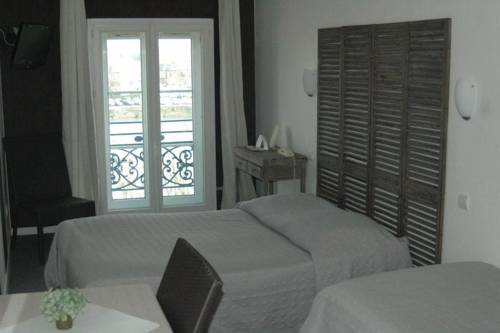 Hôtel De L'Océan : Hotel proche d'Angliers