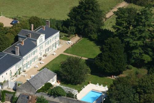 Chateau de la Rue : Chambres d'hotes/B&B proche de La Chapelle-Saint-Martin-en-Plaine