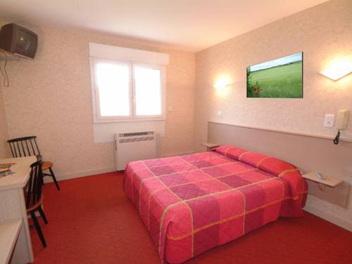 P'tit Dej-Hôtel Millau De La Capelle : Hotel proche d'Alzon