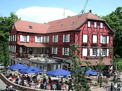 Hôtel A La Maison Rouge : Hotel proche de Stotzheim