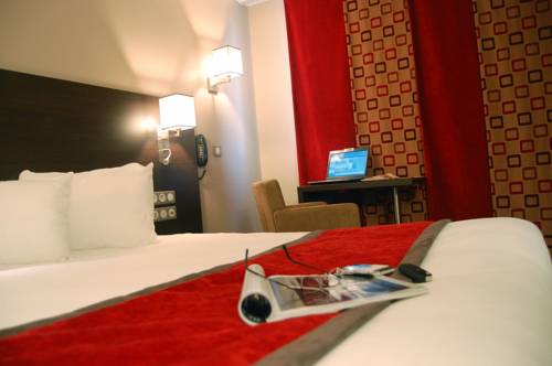 Mercure Lyon Est Chaponnay : Hotel proche de Millery