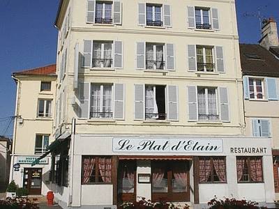 Logis Hotel Le Plat D'etain : Hotel proche de Montreuil-aux-Lions