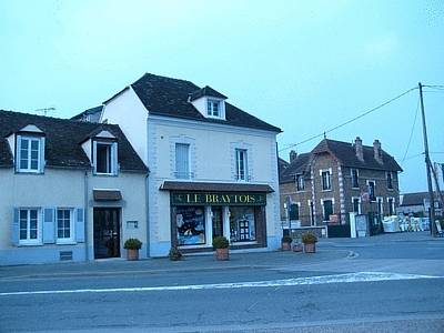 Logis Hotel Le Braytois : Hotel proche de Trancault