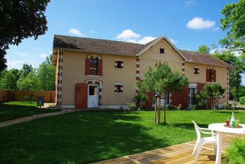 Chambres d' Hotes Ecolodge Segosa : Chambres d'hotes/B&B proche d'Arengosse