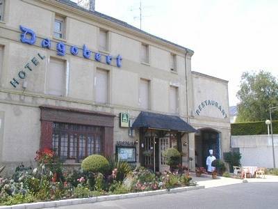 Le Dagobert : Hotel proche de Saulgé-l'Hôpital