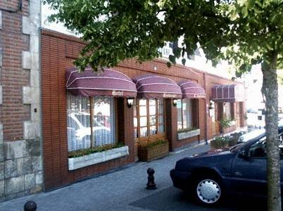 Hotel Restaurant De L'Agriculture : Motel proche de Dadonville