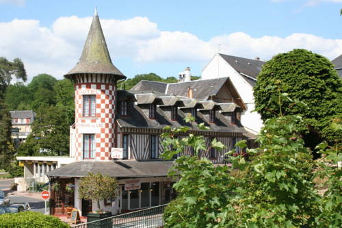 La Potinière Du Lac : Hotel proche de Condé-sur-Noireau